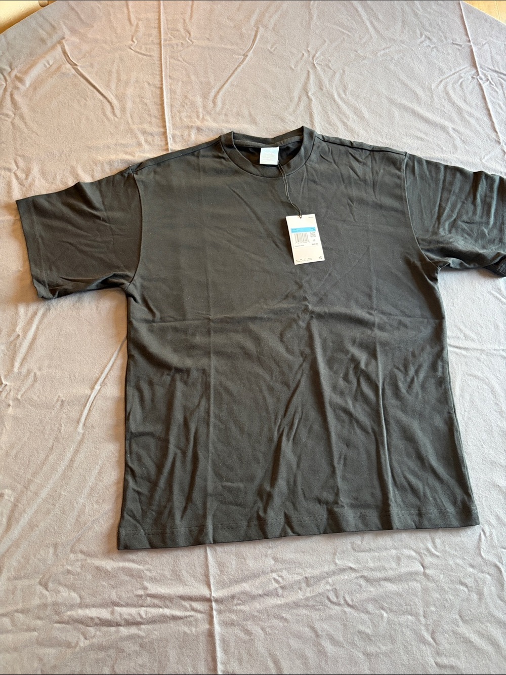 Nike Men's Short Sleeve Crew T-Shirt in black